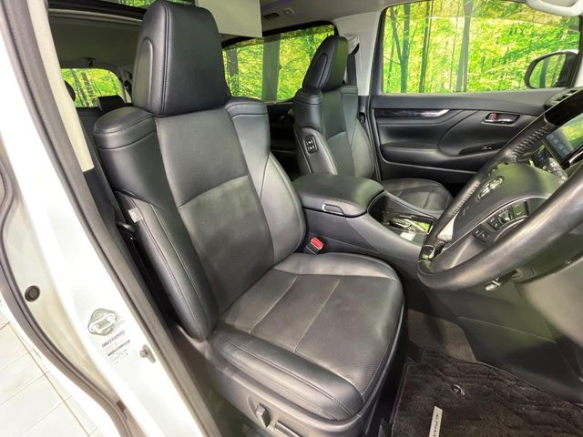 Toyota Alphard 8