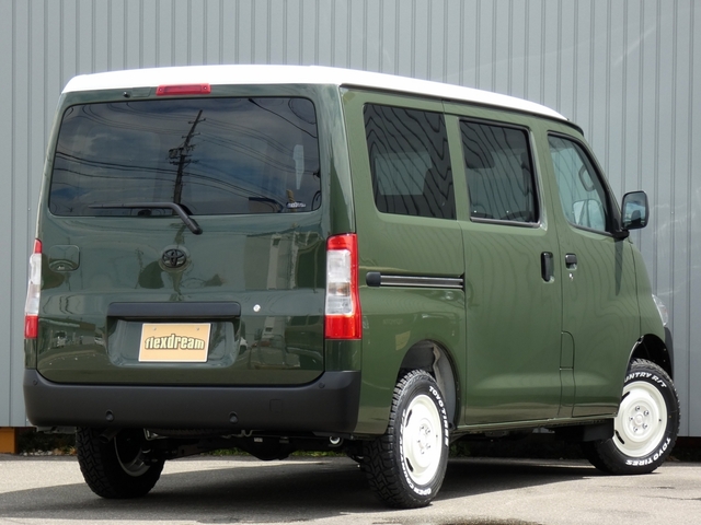 Toyota Town Ace Van 3