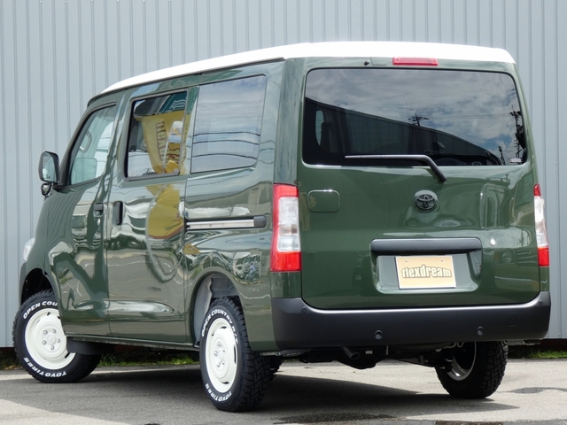 Toyota Town Ace Van 4