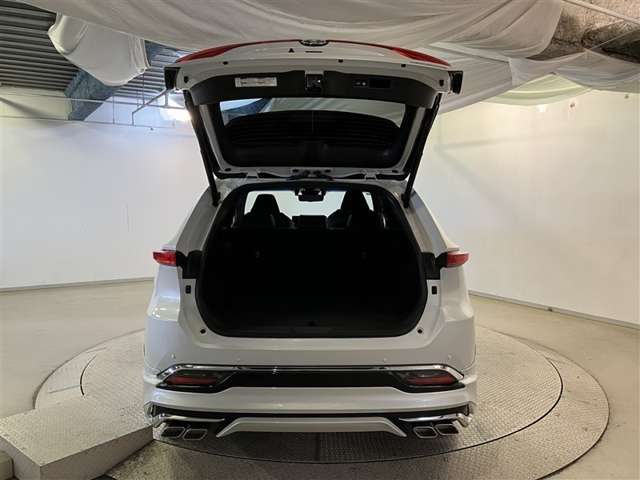 Toyota Harrier 9