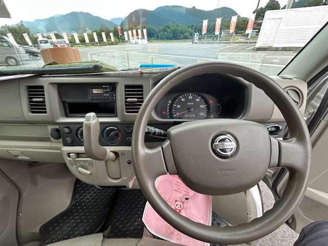 Nissan NV100 Clipper 2