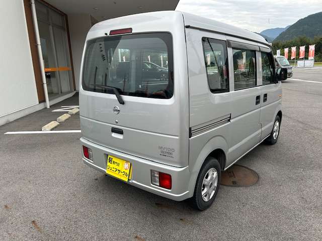 Nissan NV100 Clipper 10