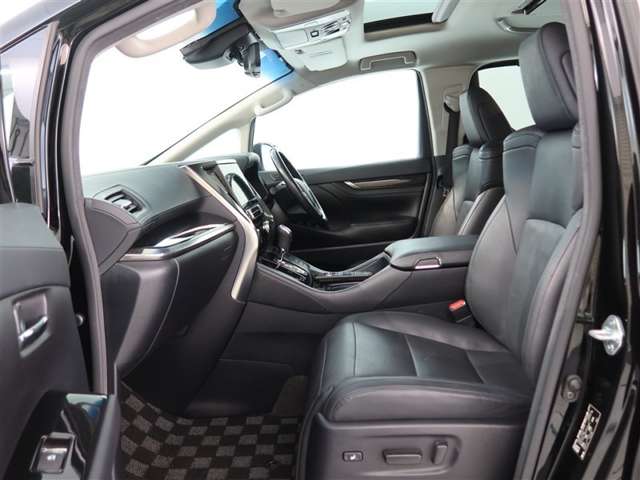 Toyota Alphard 11