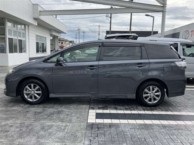Toyota Wish 8