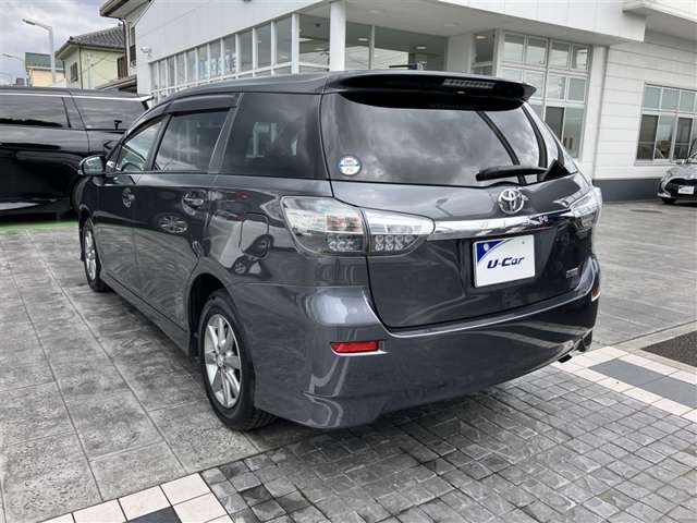 Toyota Wish 10