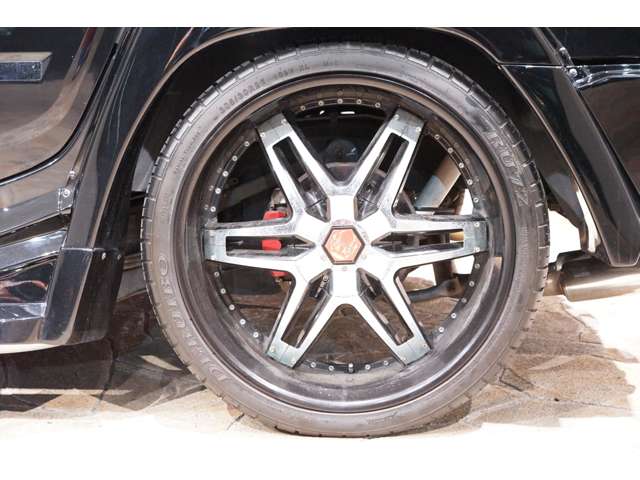 Hummer H2 12