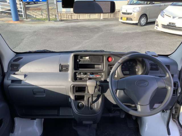 Daihatsu Hijet Cargo 3