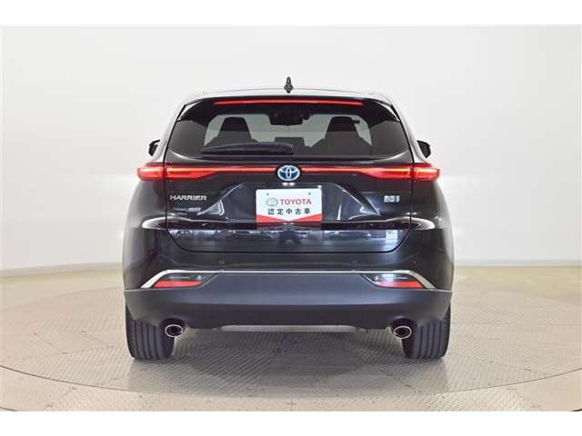 Toyota Harrier 3