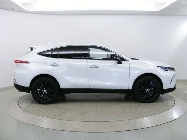 Toyota Harrier 4