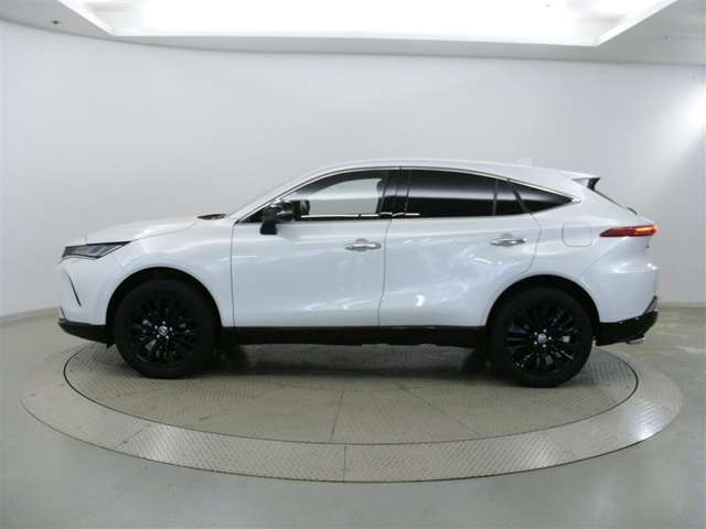 Toyota Harrier 5