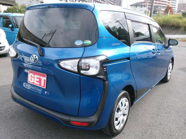 Toyota Sienta 10
