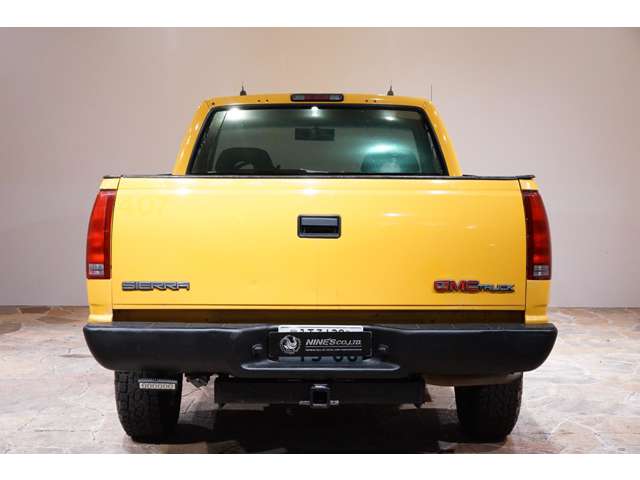 GMC Sierra 9