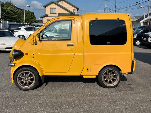 Daihatsu Midget II 6