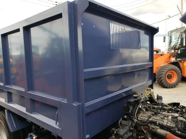 Mitsubishi Fuso Canter 12