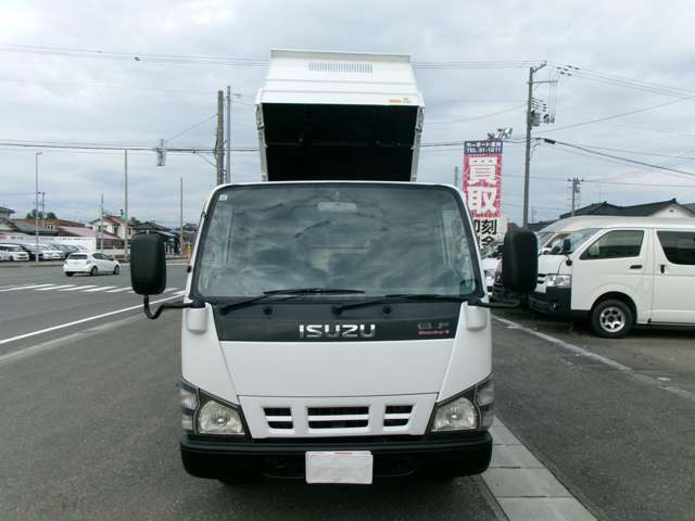 Isuzu Elf 2