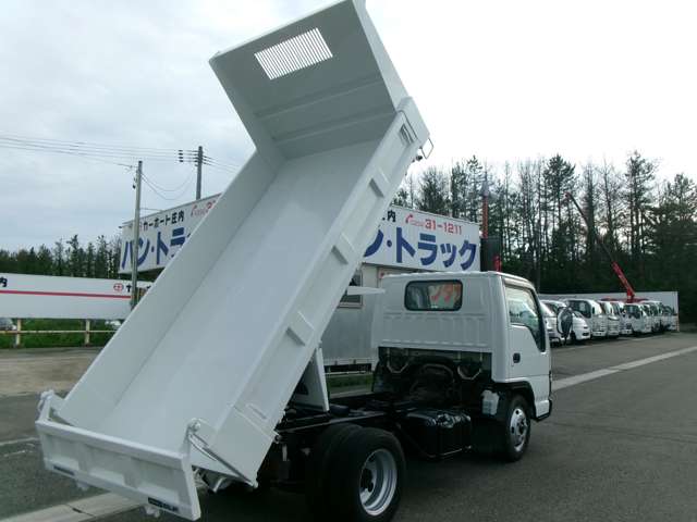 Isuzu Elf 5