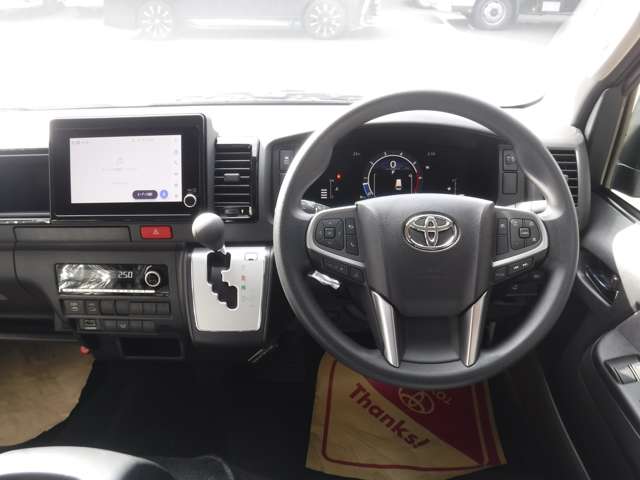 Toyota Hiace 3