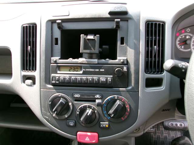Nissan AD 12