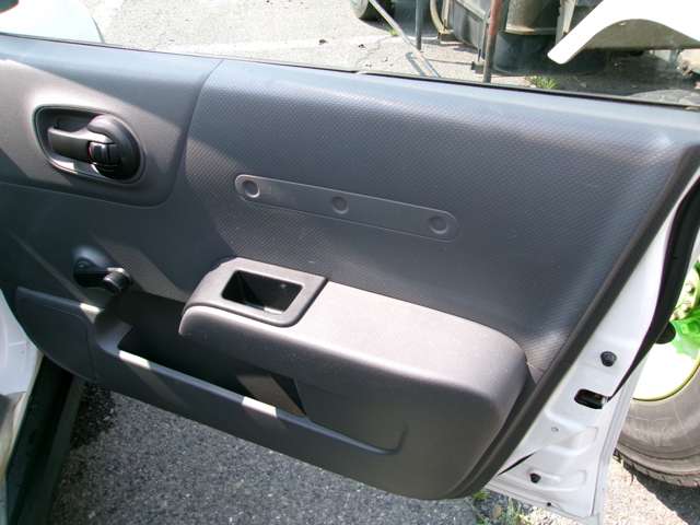 Nissan AD 9