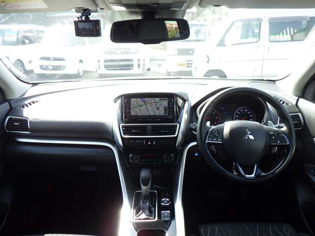 Mitsubishi Eclipse Cross 11