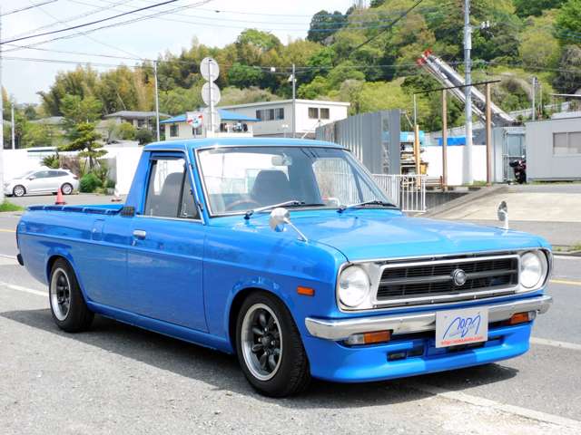 Nissan Sunny Truck 6
