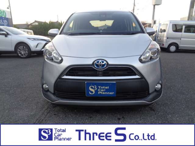 Toyota Sienta 2