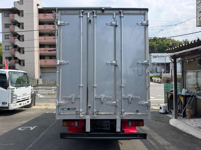 Hino Dutro 3