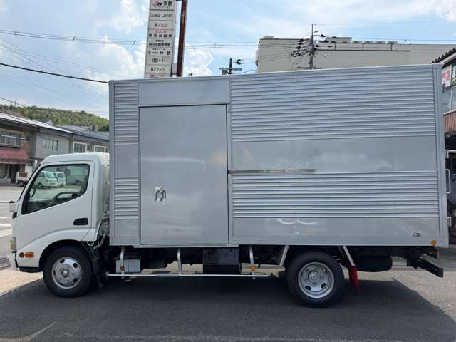 Hino Dutro 5