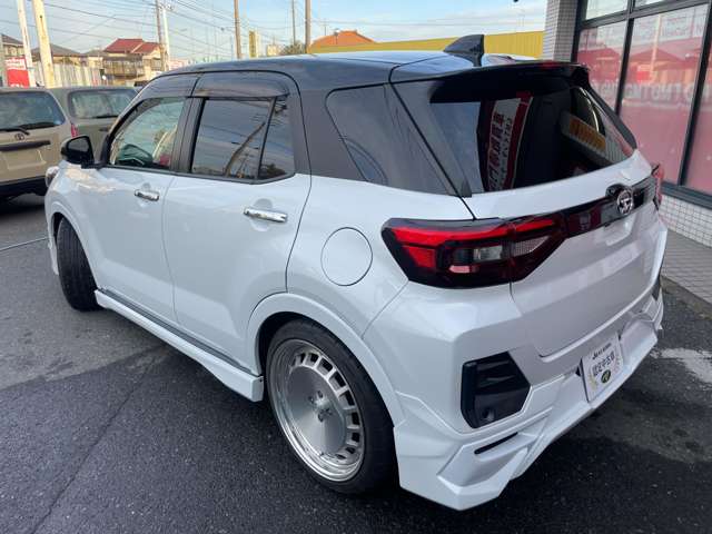 Daihatsu Rocky 8