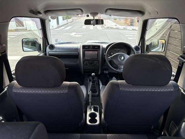 Mazda AZ-オフロード 9