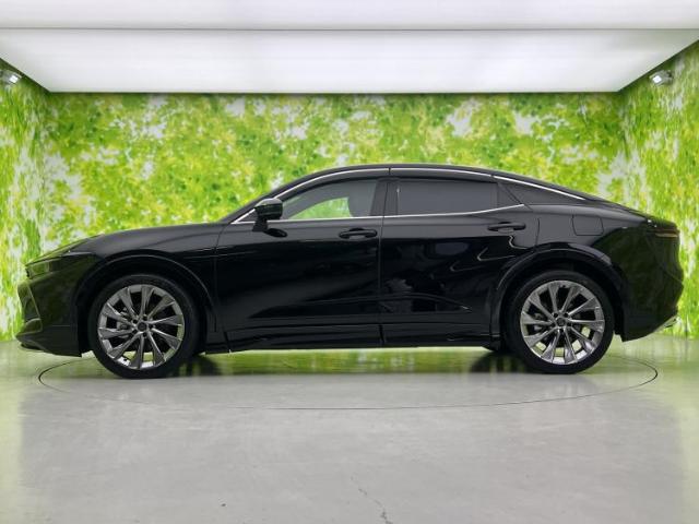 Toyota Crown Crossover 5