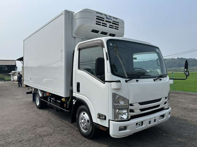 Isuzu Elf 3