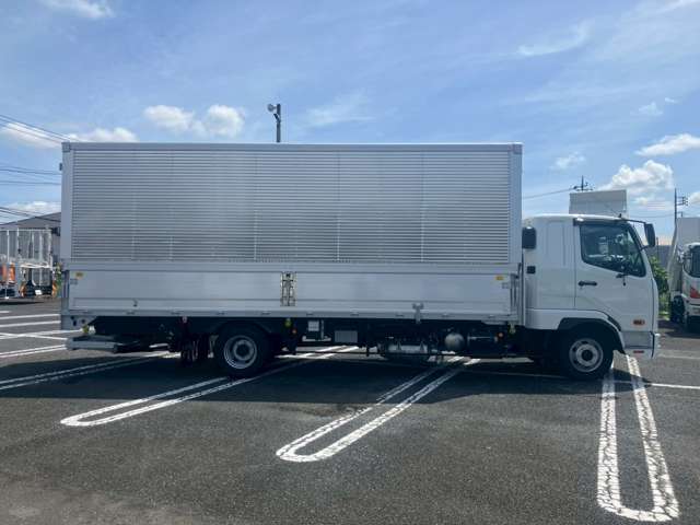 Mitsubishi Fuso Fighter 4