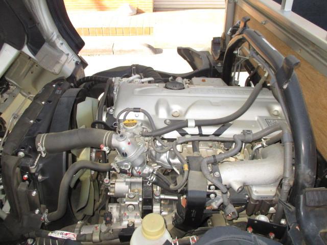 Mitsubishi Fuso Canter Guts 4