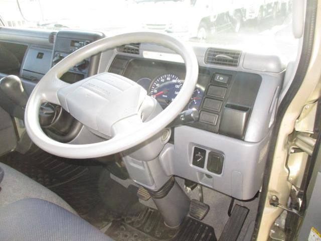 Mitsubishi Fuso Canter Guts 9