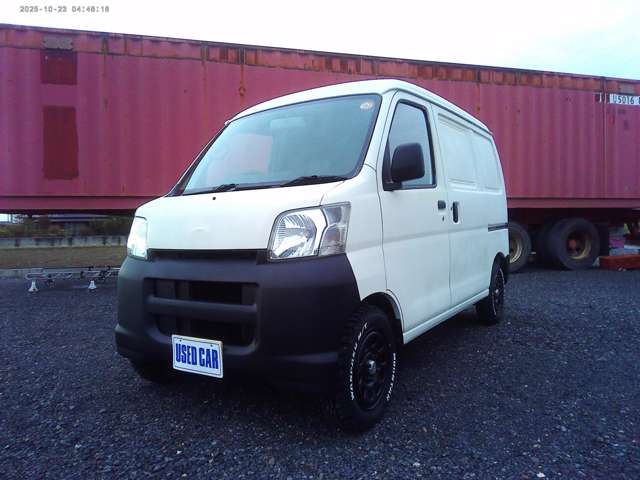 Daihatsu Hijet Cargo 5