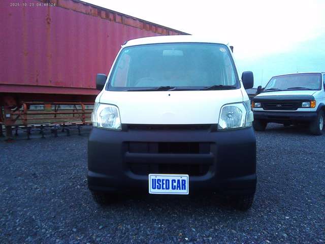 Daihatsu Hijet Cargo 7
