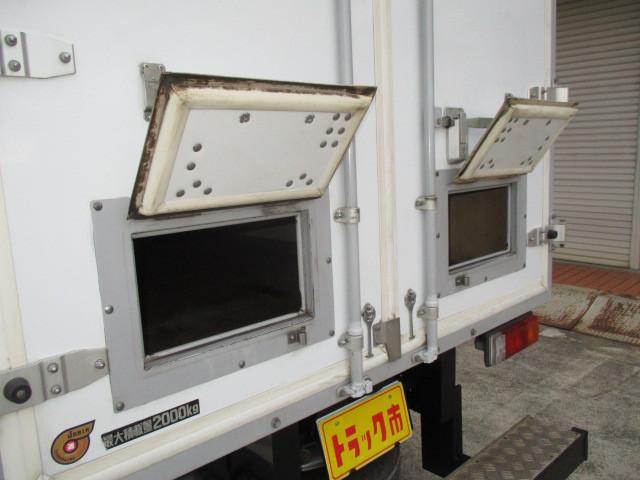 Hino Dutro 11