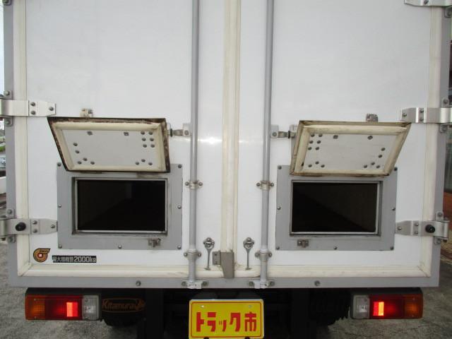 Hino Dutro 10