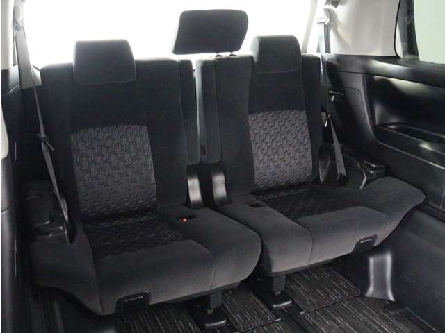 Toyota Vellfire 12
