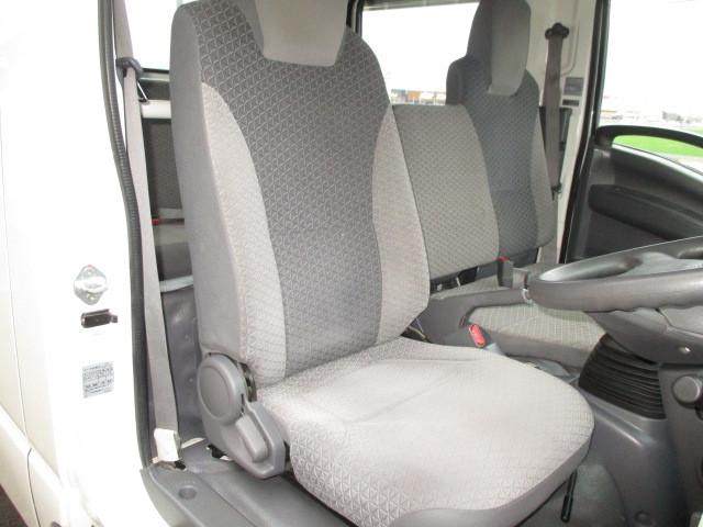 Isuzu Elf 7