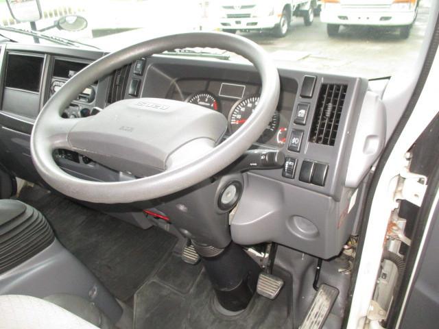 Isuzu Elf 10