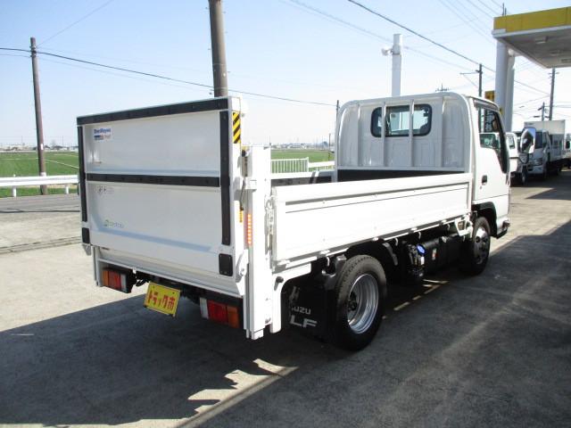 Isuzu Elf 2