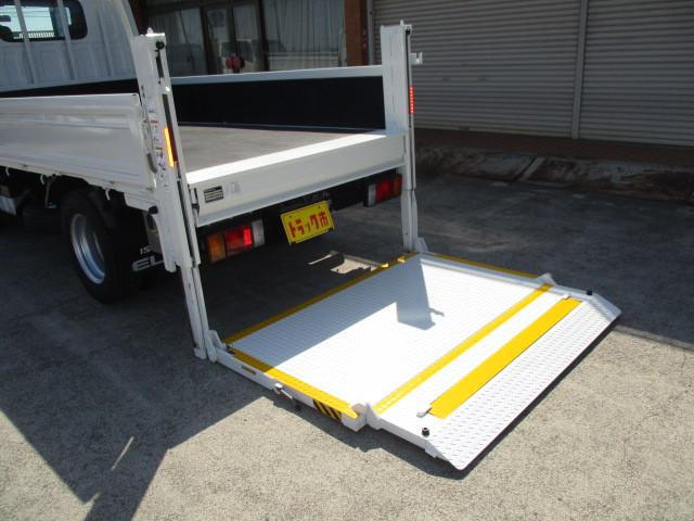Isuzu Elf 4