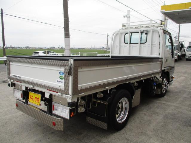 Isuzu Elf 2