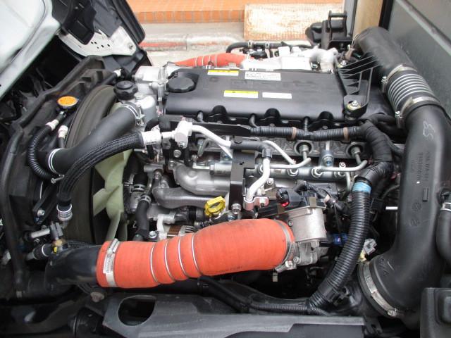 Isuzu Elf 4