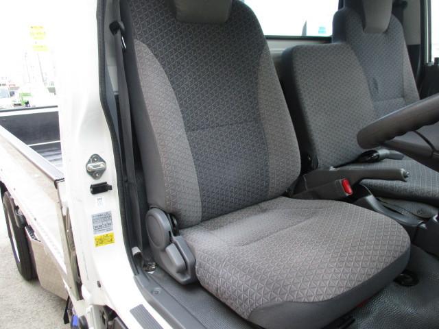Isuzu Elf 6