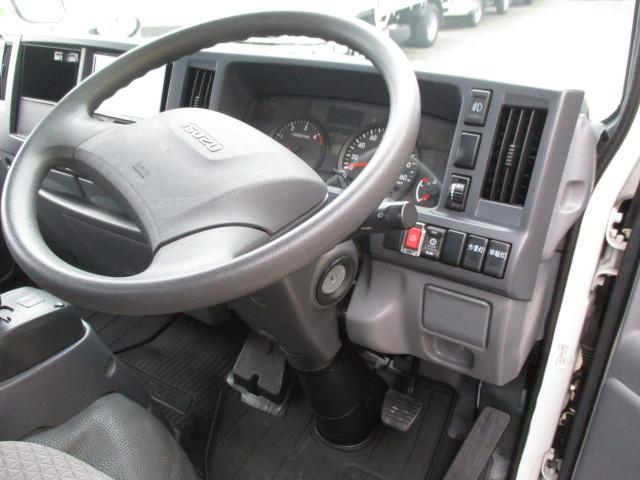 Isuzu Elf 8