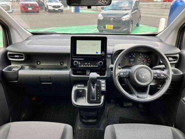 Toyota Sienta 2