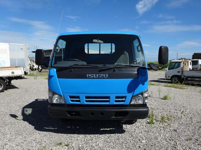 Isuzu Elf 2